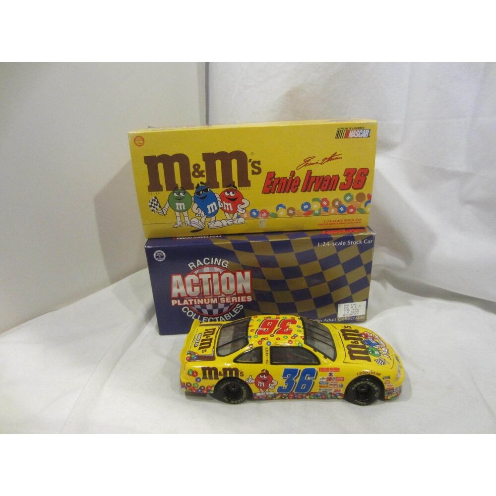 1:24 Stock Car M&Ms #36 Ernie Irvan 1998 Pontiac MINT Action